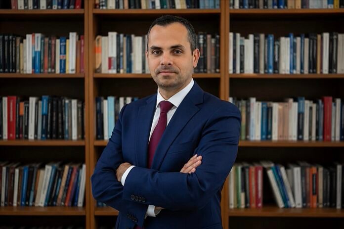 Bruno Favarelli defende que a comunicação visual profissional deve ser uma aliada de outras estratégias para o fortalecimento de pequenos e médios negócios.