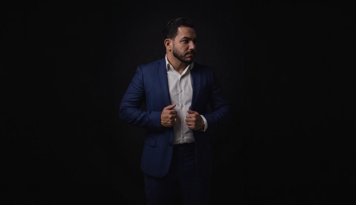 Lucas Vinícius Ferreira Pontes, fundador da AutoCred Nacional, que atua com consórcios e cartas de crédito para veículos.