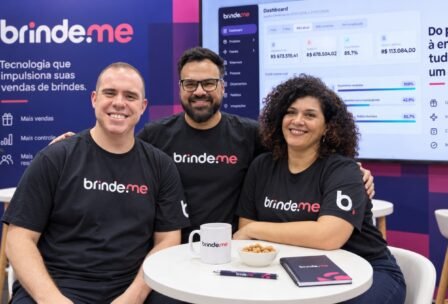 Da esquerda para a direita, Lucas, Robson e Kátia, cofundadores da Brinde.me.